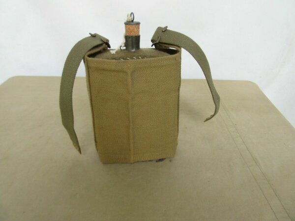 M37 Feldflasche British Army + Träger + Hülle Depotware WK2 WWII Field Bottle