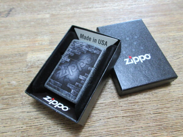 Original Zippo Bricks Brickwall Iron Stone OVP Sturmfeuerzeug Lighter Gasoline