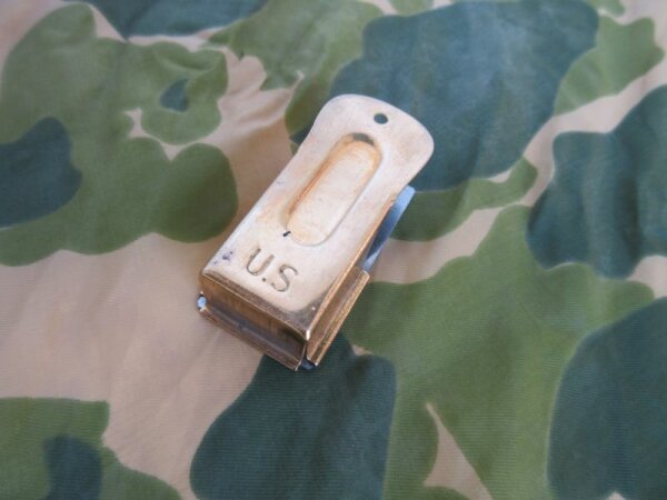 US Army D-DAY Paratrooper Signaling Cricket Clicker Invasion